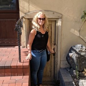 Meet your Posher, Dani